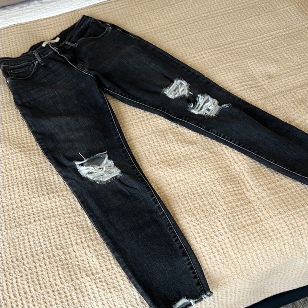 Levi's Black Skinny Distressed Jeans